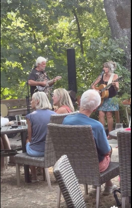 Wendi Sue & Steve – Borderline Music